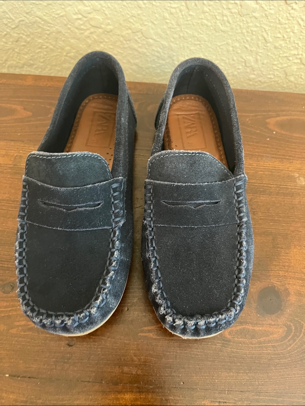 Zara boys  Dark Blue Suede Penny Loafers size 13